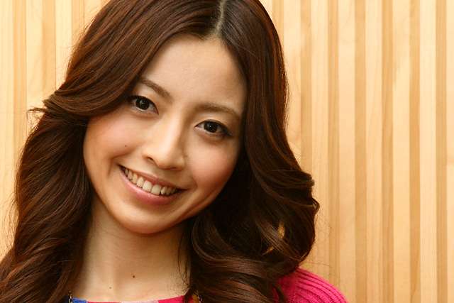 片瀬那奈、7才年下溝端淳平と居酒屋デート　お会計は割り勘