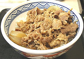 すき家、中国産食材の有無に初めて答える「玉ねぎは中国産を使用」