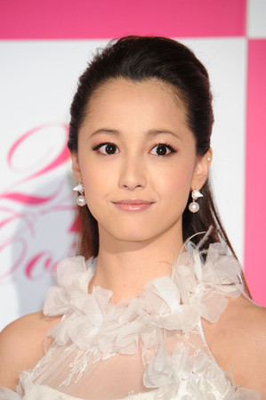 沢尻エリカ“脱エリカ様”で8年ぶりゴールデンドラマ主演へ （女性自身） - Yahoo!ニュース