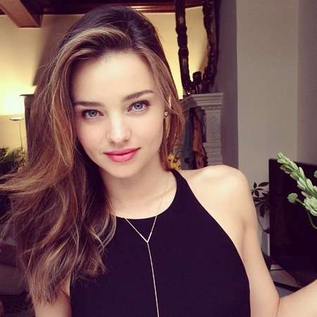 オーランド・ブルーム、佐々木希の“美顔”絶賛!本人思わず赤面