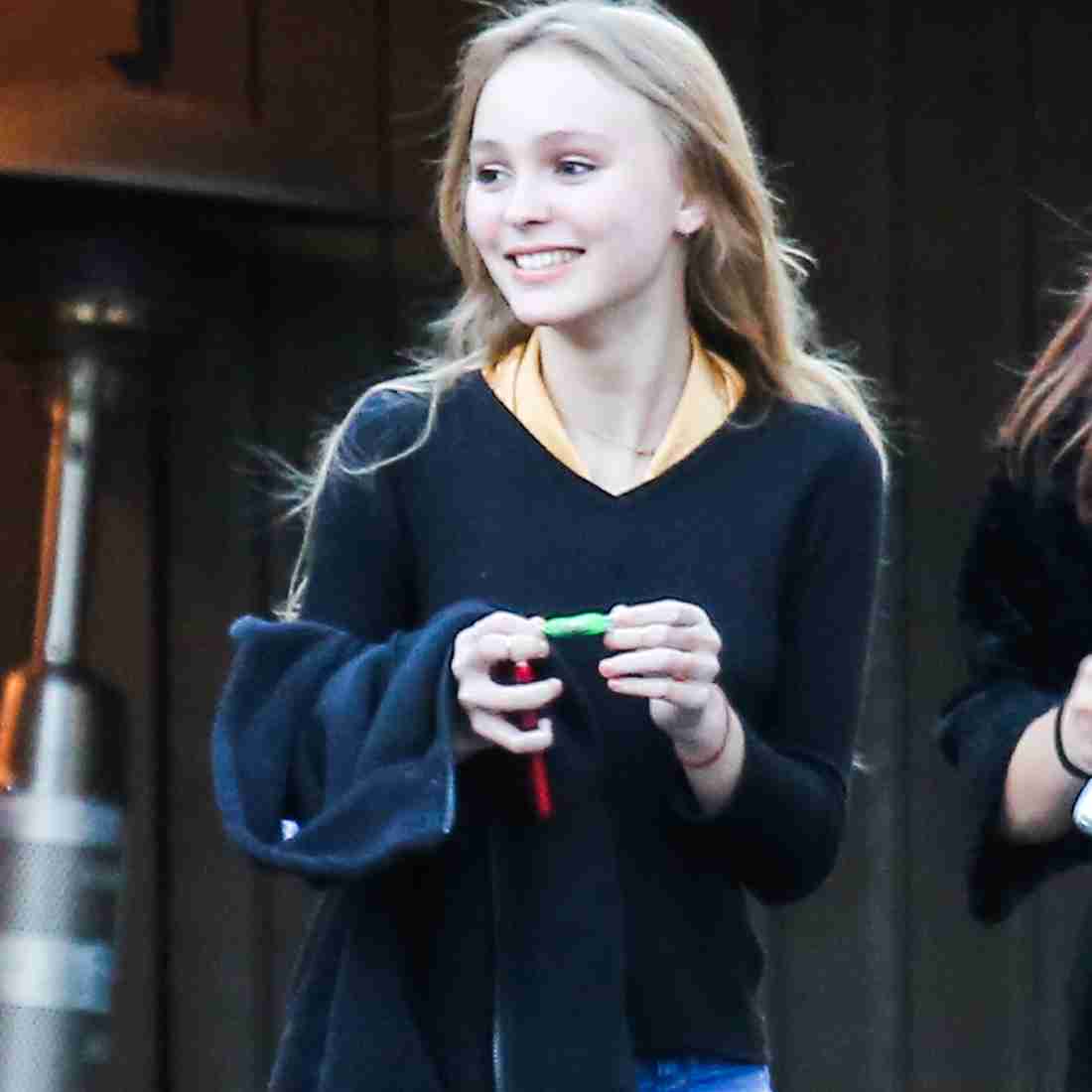 ジョニデの15歳娘が映画デビュー！ - シネマトゥデイ