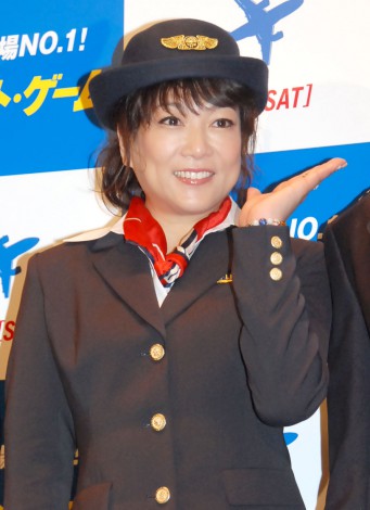 堀ちえみ、10年ぶりCA姿披露「どこまでいってもドジでノロマなカメ」