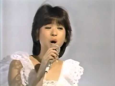 松田聖子　　白いパラソル - YouTube