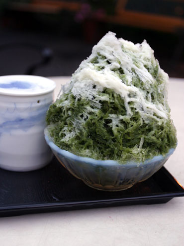 お値段3万円の豪華すぎるかき氷をご覧ください