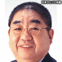 大日本肥満者連盟は肥満体型こそ水着がよく似合うと主張！8月8日は「デブの日」でした