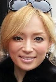安倍なつみ、33歳の誕生日ライブ「感動しちゃう」