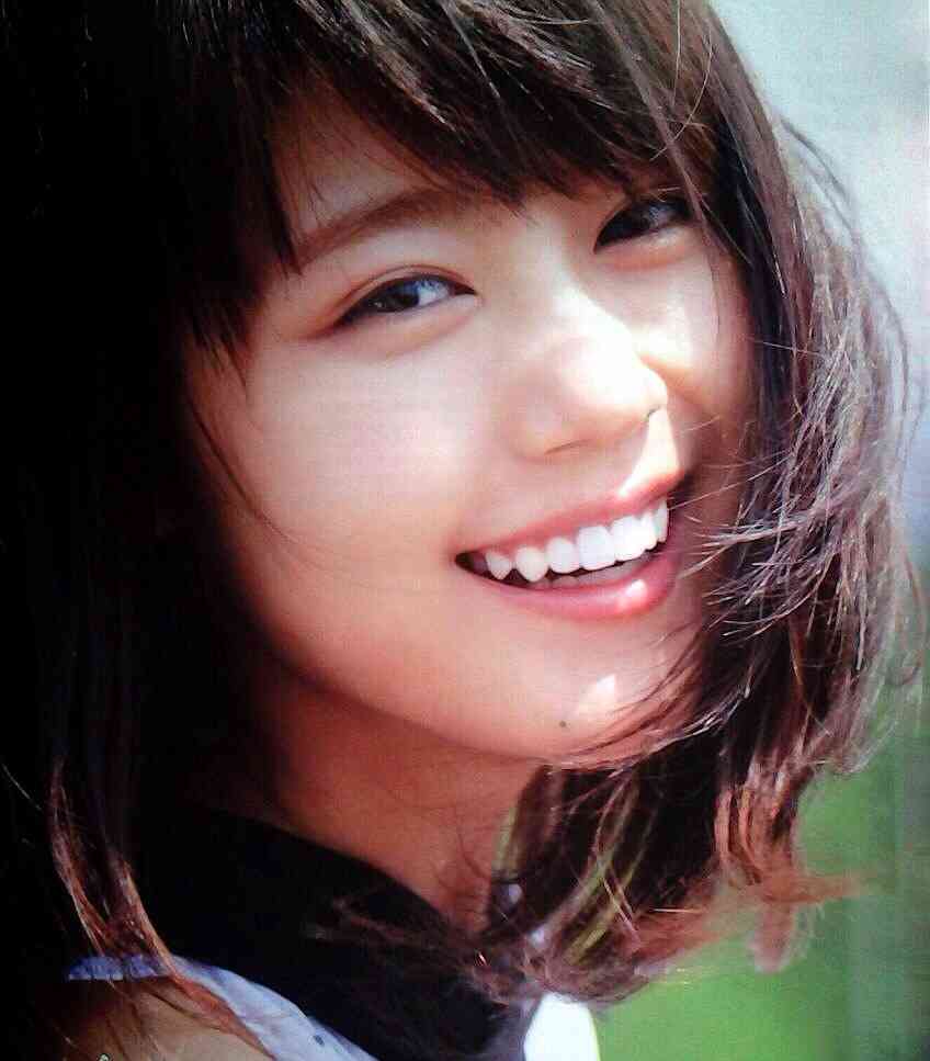 バラエティ番組のMCにも進出する有村架純、有田哲平をメロメロにするその魅力とは