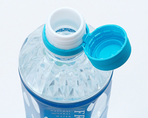 目を離したスキに窒息?子どもの「ペットボトルの事故」に要注意