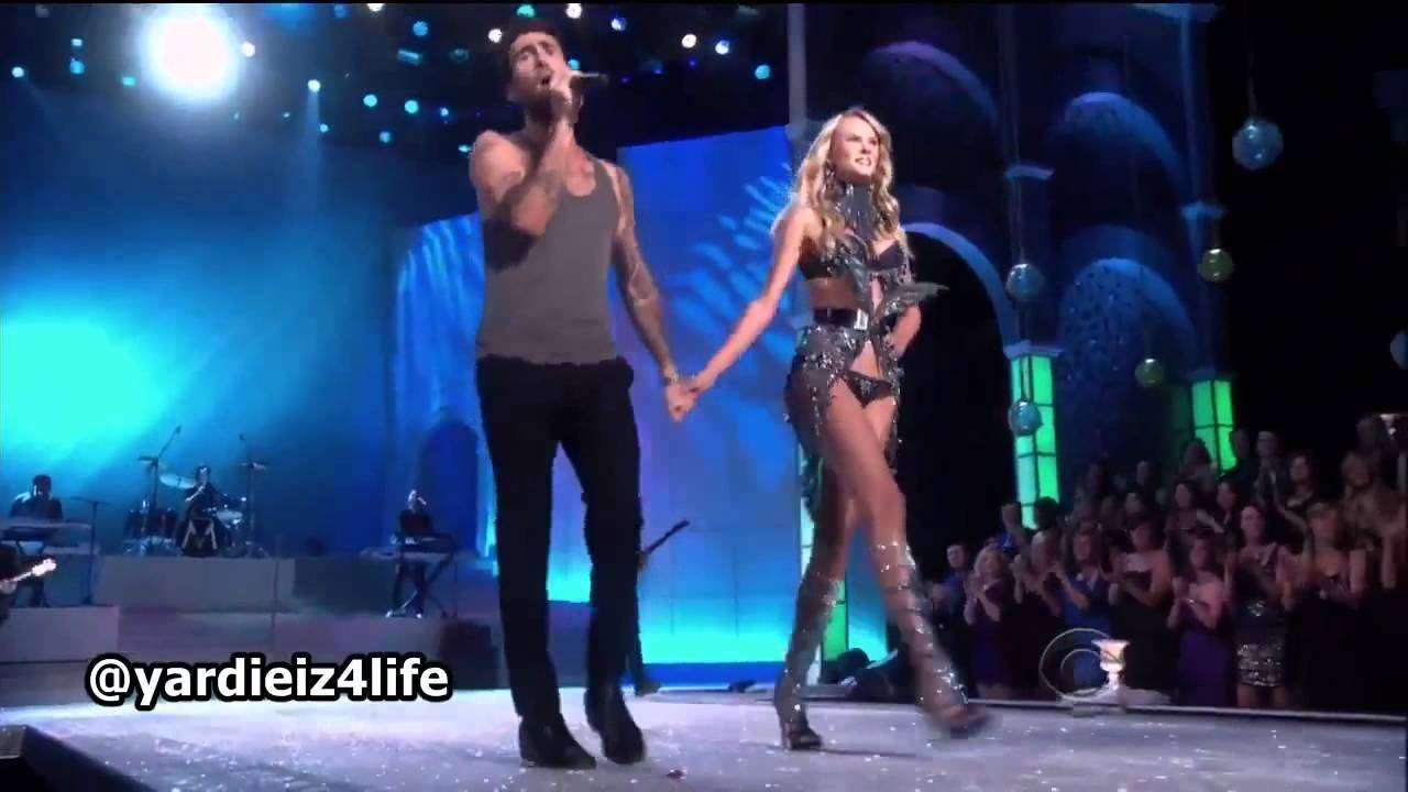 Maroon 5 - Moves Like Jagger, Victoria's Secret Fashion Show Live Performance.mp4 - YouTube