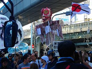 舛添要一都知事、13000件の批判に対し 「1人のネット右翼が1000人分メール送ってるだけ」
