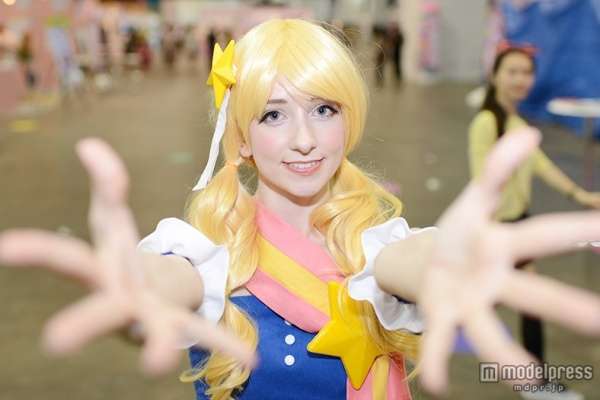 「日本でアイドルが夢」まゆゆに憧れるドイツのコスプレ美女、次期“逆輸入アイドル”なるか - モデルプレス
