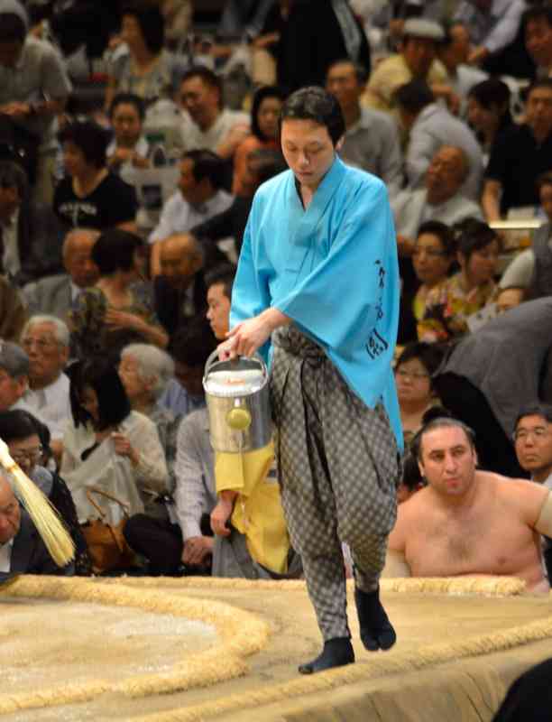 相撲好きですか？