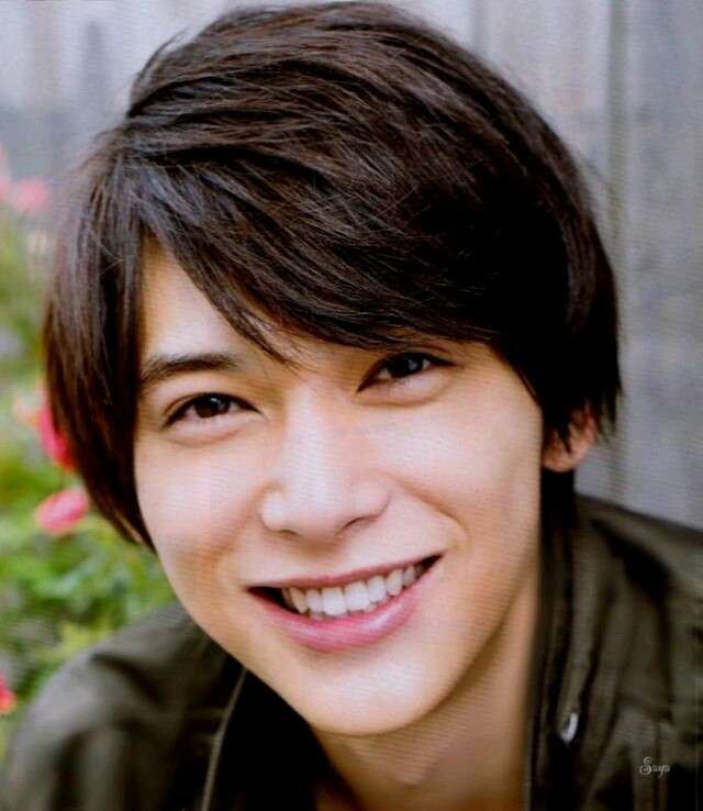 朝、起こしてほしい男性芸能人は？