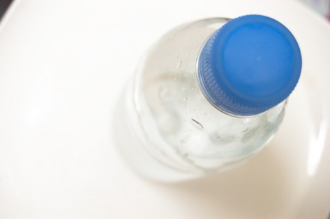 目を離したスキに窒息？子どもの「ペットボトルの事故」に要注意