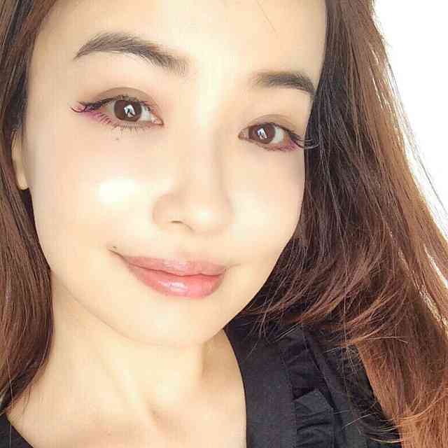 平子理沙、7歳時の写真公開！目力があって美少女と評判