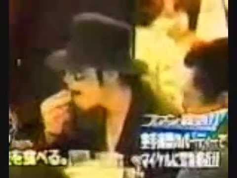 Michael Jackson Eating Sushi + Slow Motion - YouTube