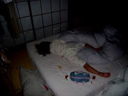 旦那・彼氏と一緒だと眠れない方