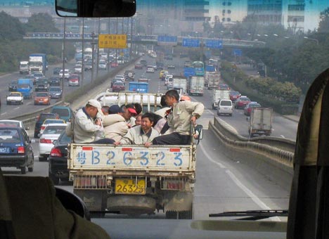 中国で撮影されたことがすぐに想像できる驚愕画像w