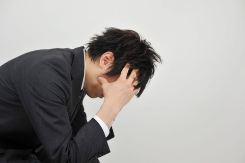 年収600万円家庭の厳しい実情、周囲のセレブなママ友に影響受け家計苦しく…