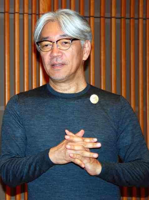坂本龍一さん咽頭がん　治療専念、年内の仕事キャンセル：朝日新聞デジタル