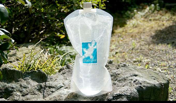 【欲しい?】バッグに入れやすいA5サイズの薄い水筒が登場