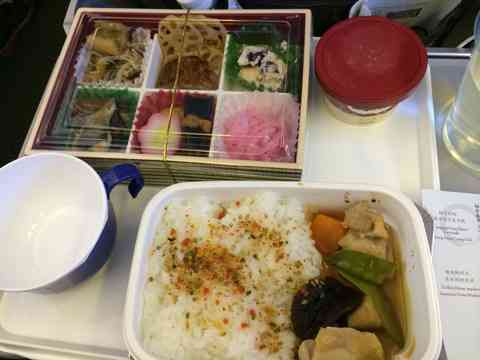 世界の機内食:D