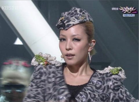 BoA、約4年半ぶりのツアー開幕！3000人の「BoA！」コール