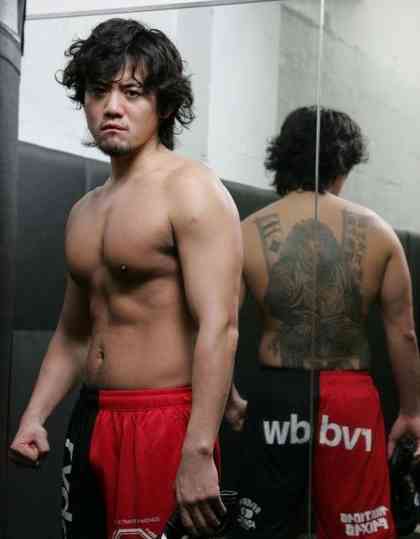 金子賢の胸筋がスゴいことに ファンからも驚きの声 ガールズちゃんねる Girls Channel 金子賢の胸筋がスゴいことに ファンからも驚きの声 ガールズちゃんねる Girls Channel