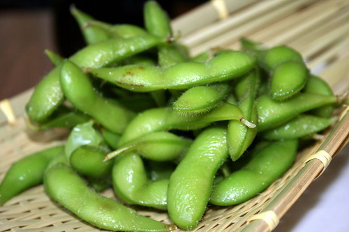 居酒屋で注文する鉄板のおつまみは？