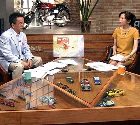 テレ東のニュース番組のアイドル猫「まーご」が自由すぎる　
