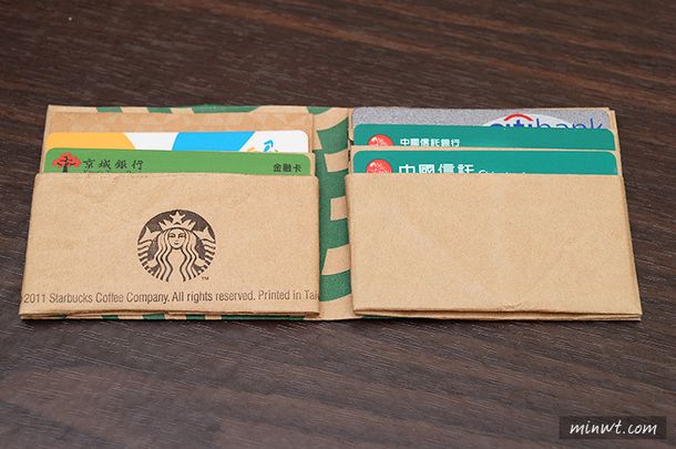 スタバの紙袋で財布が作れると話題にｗ