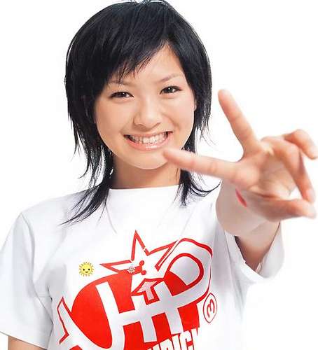 黒髪が似合う芸能人の画像を集めるトピ