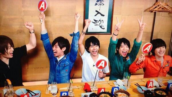 仲が良さそうな歌手グループ