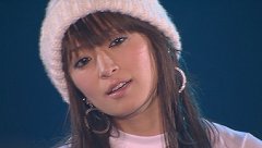 浜崎あゆみ、イメチェンヘアが好評　ざっくり胸元にも視線集中「拝みたくなる美しさ」
