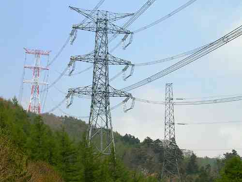【中国】送電鉄塔に登り男性が愛の告白→その結果…