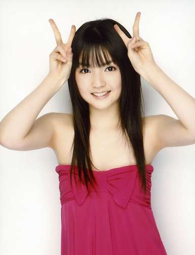 黒髪が似合う芸能人の画像を集めるトピ