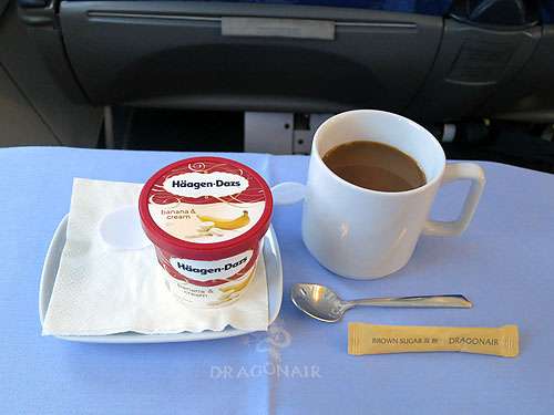 世界の機内食:D