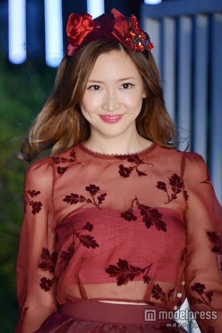 紗栄子、すっぴんパジャマ姿に「セクシーすぎる」の声