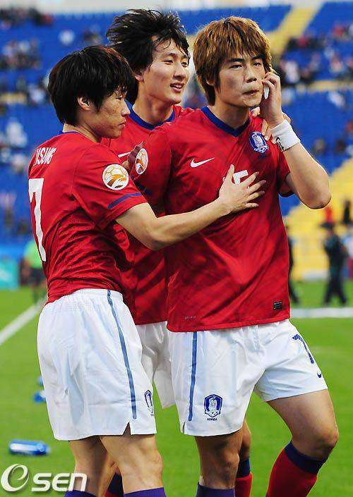 サッカー日本代表を