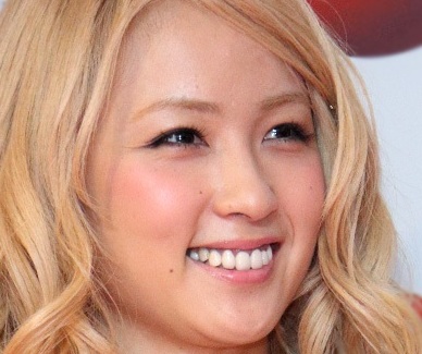 E-girls・Amiが立食パーティーでのマナー違反を指摘され反論 - ライブドアニュース