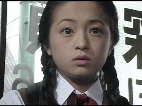 May J.に整形疑惑が浮上、数年前まで青山テルマ似だった?