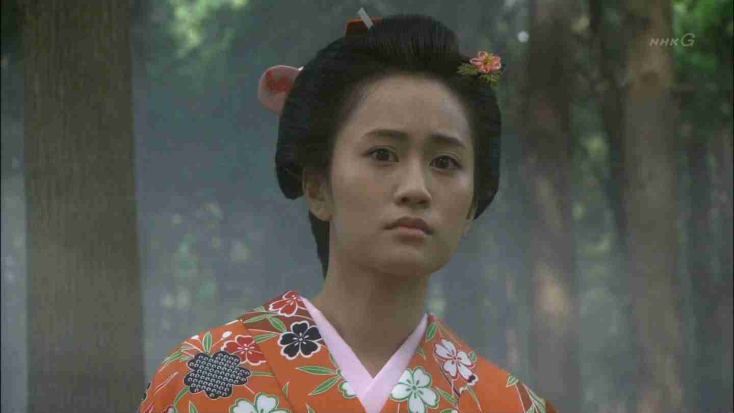 前田敦子「あっちゃんって呼ばれて喜んでいる年ではない」「ワンランク上を」パペットに本音ポロリ?!