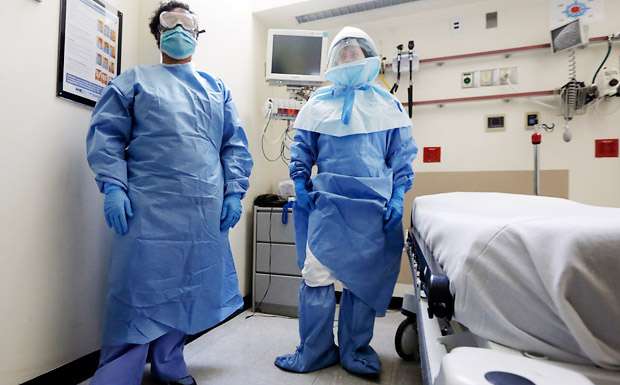Presbyterian workers wore no hazmat suits for two days while treating Ebola patient | Dallas Morning News