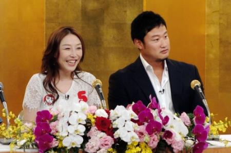 妊娠5カ月の小原正子&マック鈴木氏 神戸でバースデー挙式