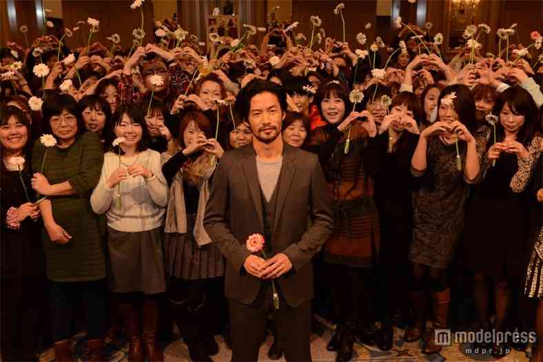 竹野内豊、“女子会”が苦手「会話についていけない」