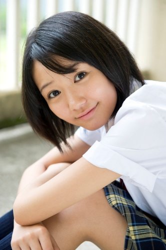 黒髪が似合う芸能人の画像を集めるトピ