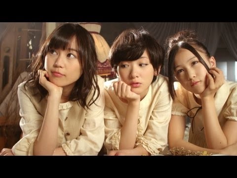 乃木坂46　『ここじゃないどこか』 - YouTube