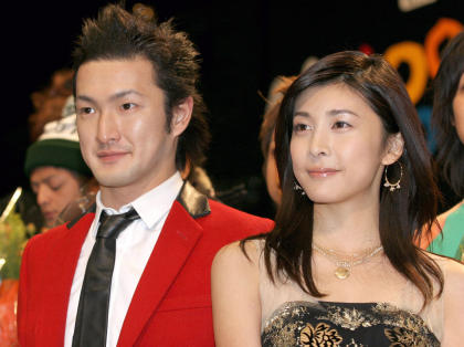 中村獅童、元読者モデルと来年結婚か…「週刊女性」報じる