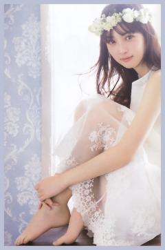 佐々木希、セクシードレスで“キャバ嬢修行”「ちょっとプレッシャー」
