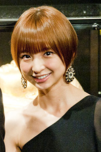 「芸がない」元AKB48・篠田麻里子、拘置所イベント出演で“藤原紀香路線”を踏襲か